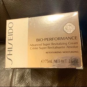 Shiseido Bio Performance Advanced Super Revitalizi